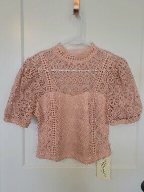 NWT. Blush Pink Crochet Puff-Sleeve Blouse. Size S. #AH